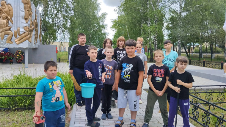 Акция " Живая память".